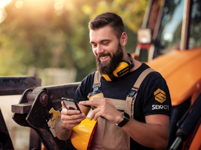 Digital payments to subcontractors